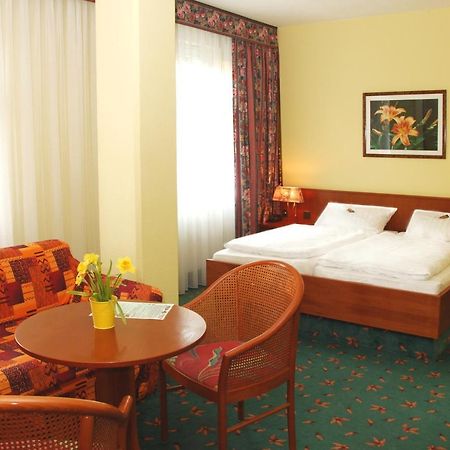 Brandiser Parkhotel ภายนอก รูปภาพ