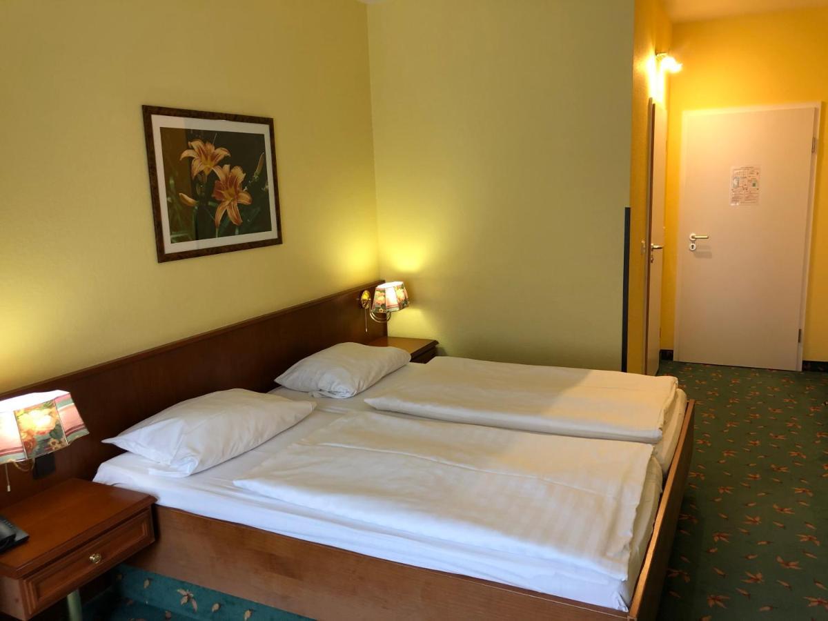 Brandiser Parkhotel ภายนอก รูปภาพ