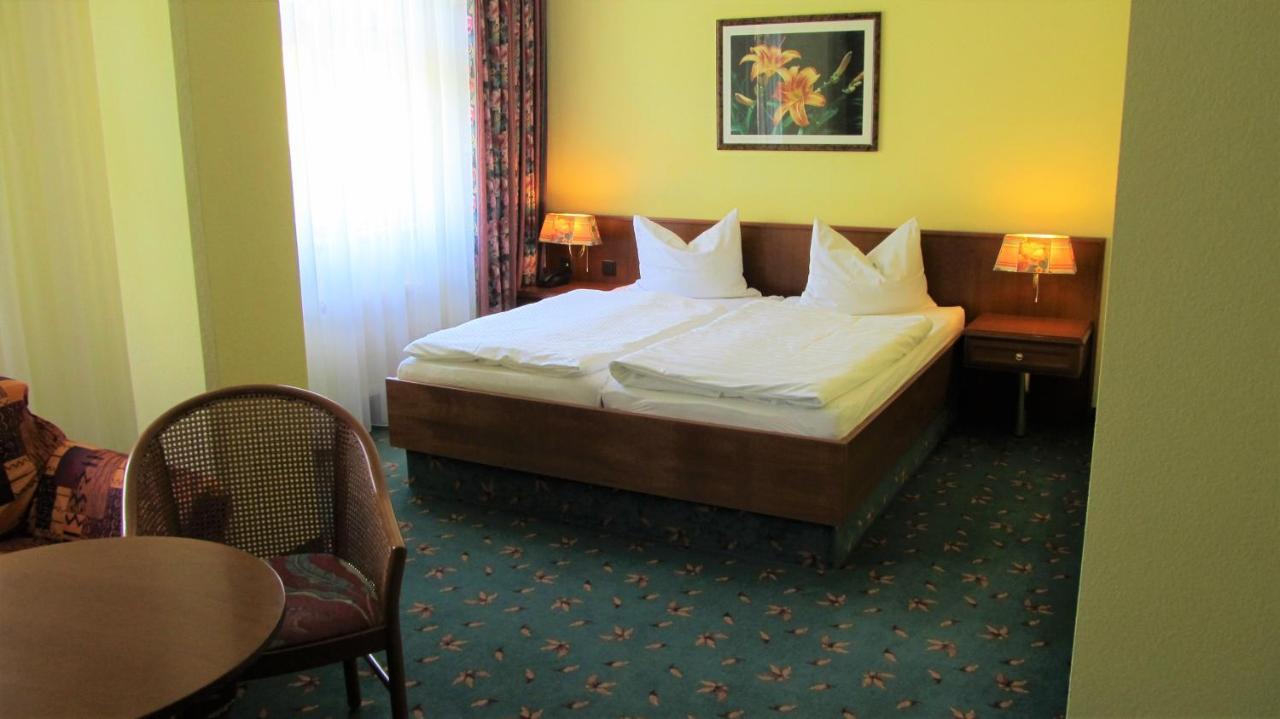Brandiser Parkhotel ภายนอก รูปภาพ